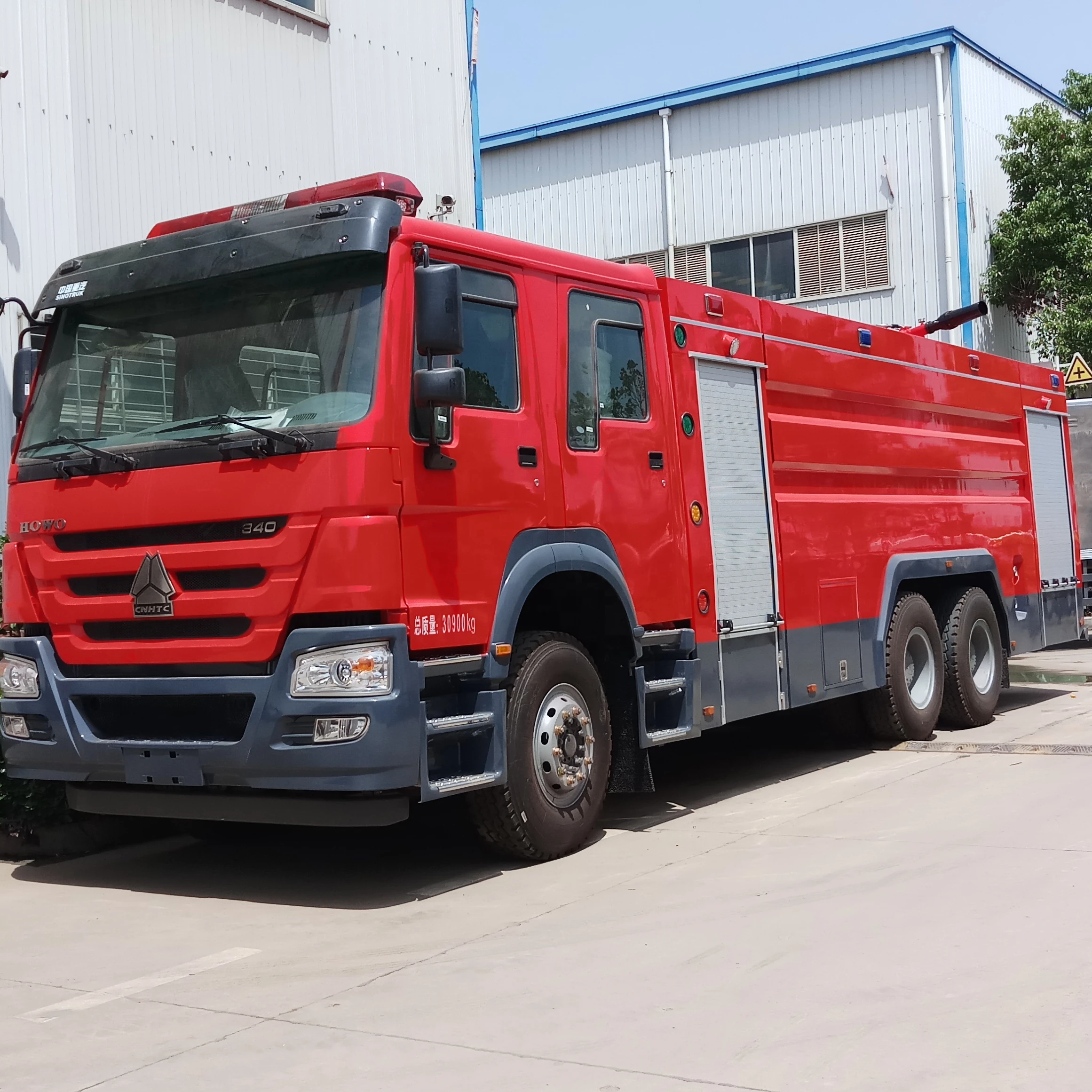 Sinotruck HOWO 6X4 Left/Right hand drive 18000L Large Capacity Water Foam Fire Truck
