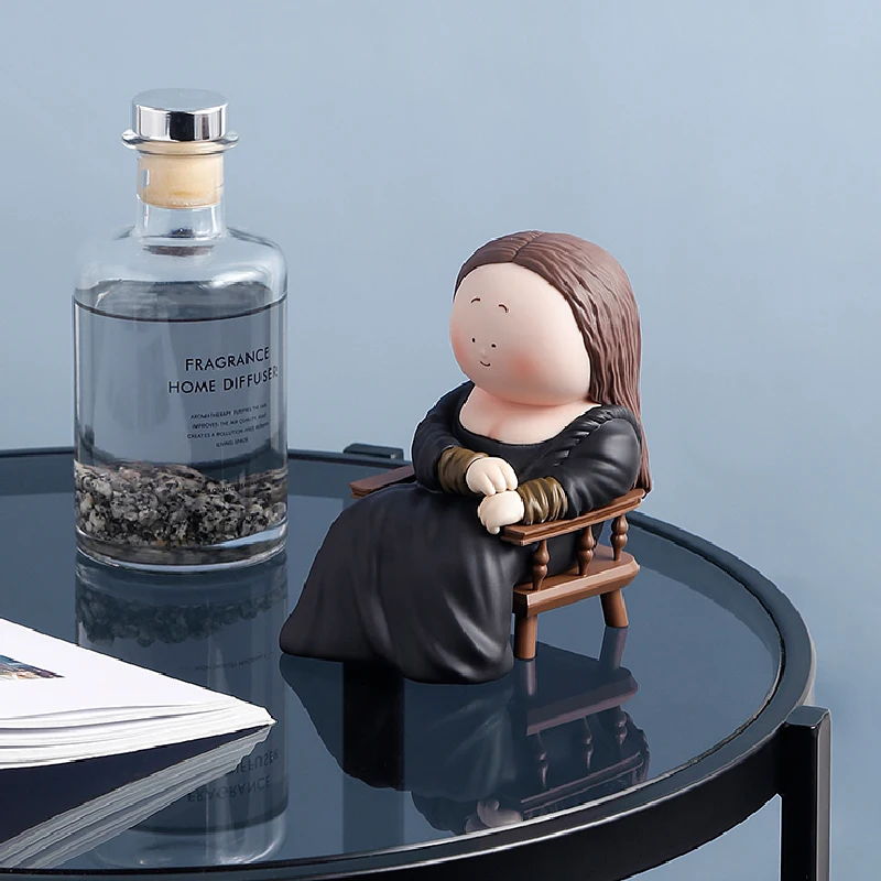 Modern Minimalist Art Decors Ornaments Creative Cartoon Figure Handicraft Home Furniture Accessories Living Room Decors Pieces