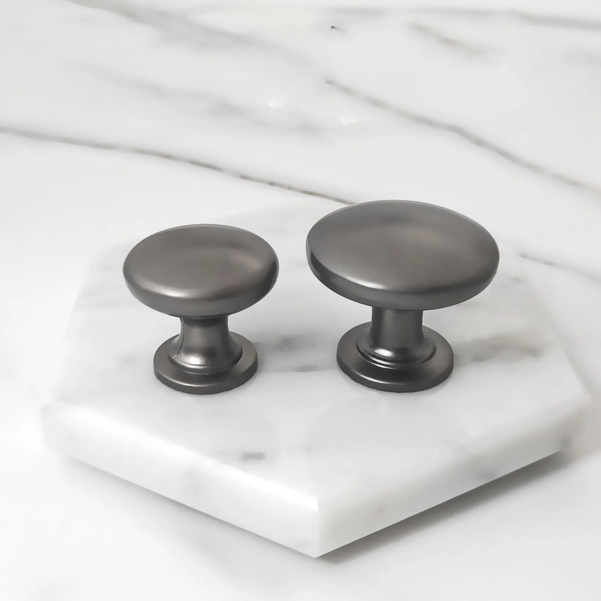 luxury antique brass dresser drawer handles ceramic door pulls furniture cabinet handles knobs