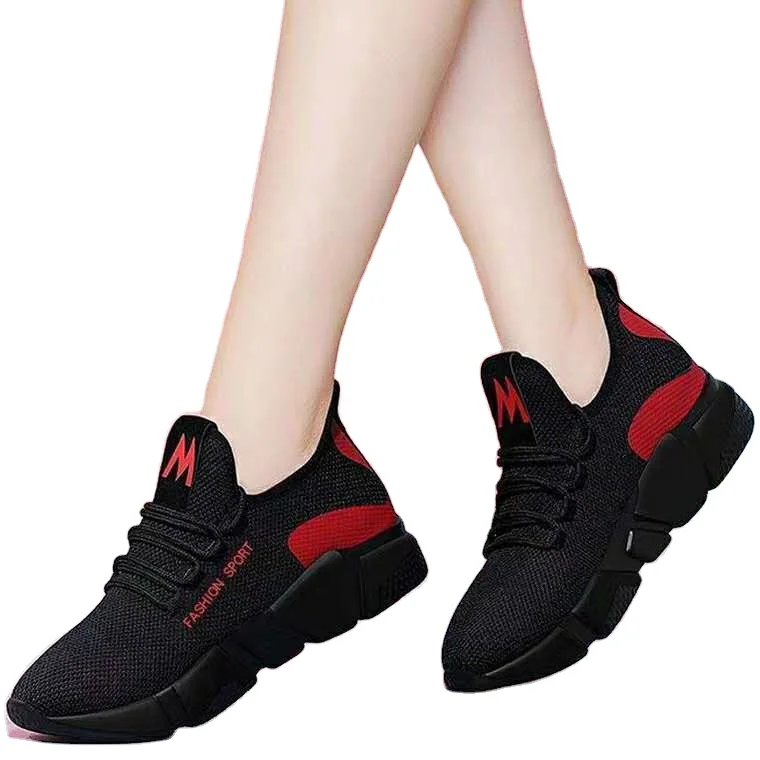 Professional Custom Design Football Shoes Made in China