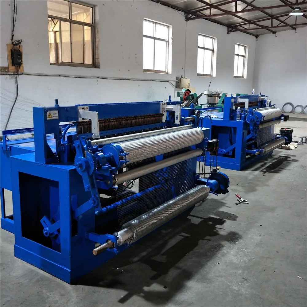 Hot sale welded wire mesh machine for fencing in rolls wire mesh welding equipment