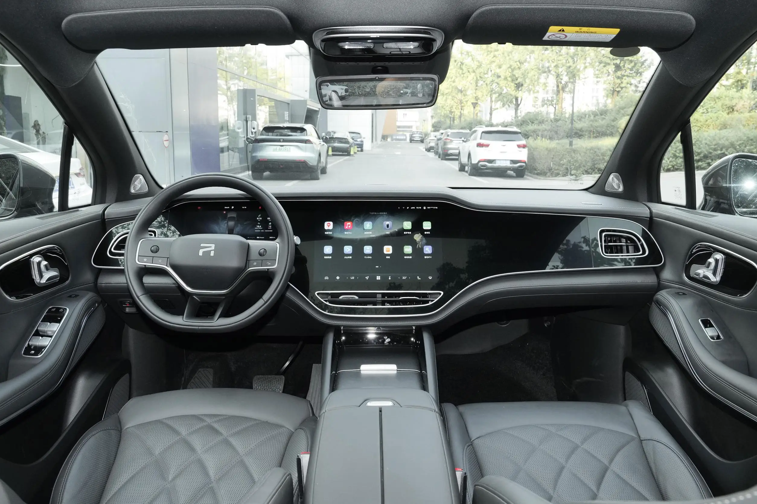 New energy vehicles for 2024 RISING R7 long range 670km  electric EV cars RISING R7