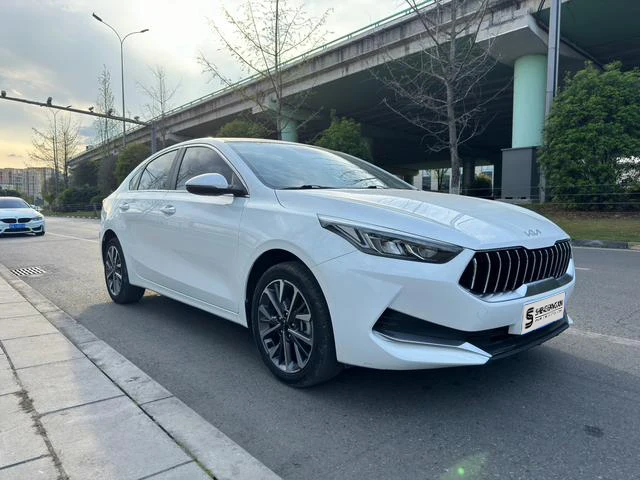 Cars Kia K3 2021 1.5L CVT Huanxin Edition Petrol Cars Hot Used Cars China LED Camera Electric Sedan Leather Dark Mazda Cx-5 ACC
