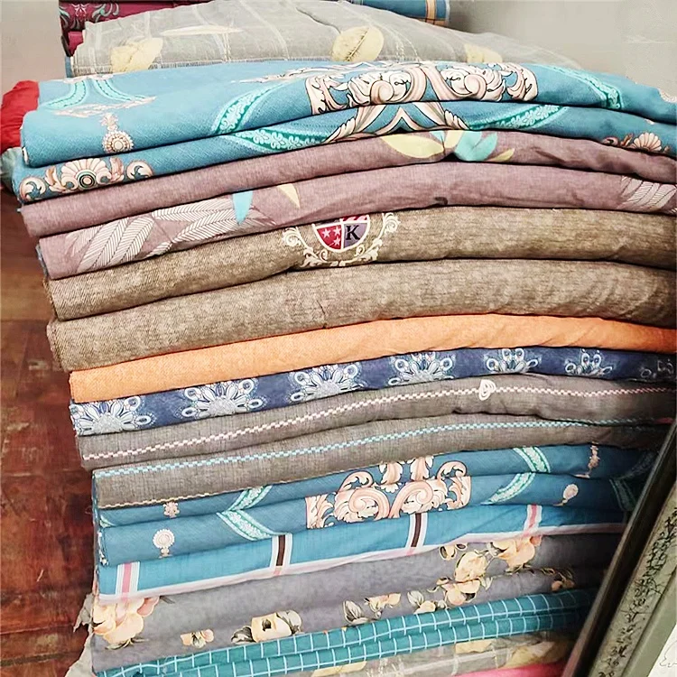 Keqiao Wholesale Cotton Polyester Bed Sheet Stocks Fabric Woven Printed Material Sheeting