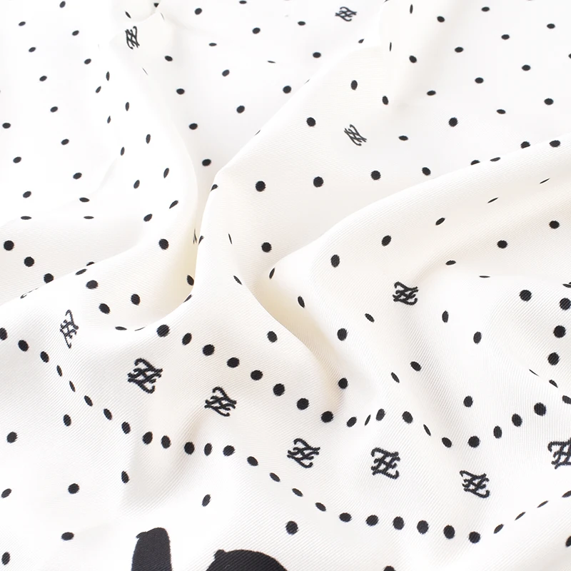 QL Wholesale fashion ladies hair scarf twill silk square scarves luxury designer printed silk bandana 90*90cm head wraps hijab