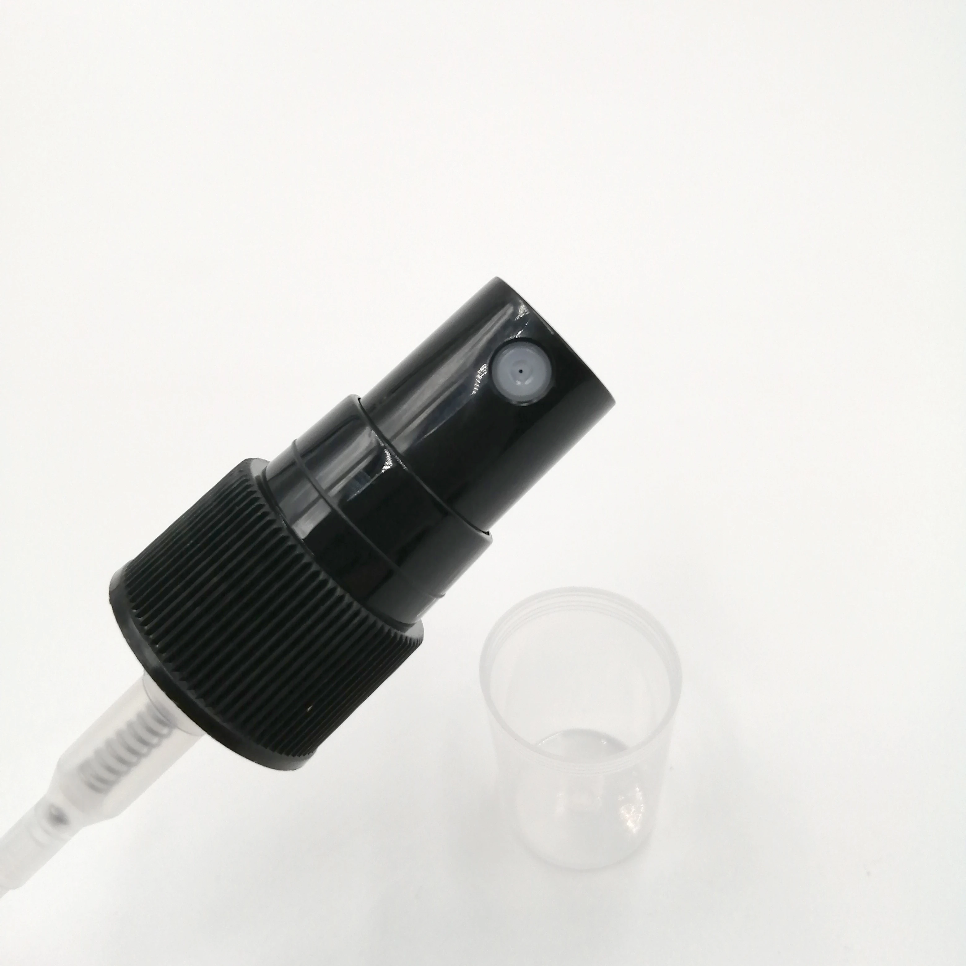 
 Распылитель тумана 18/410 с гладкой застежкой и электрохимической алюминиевой катушкой  