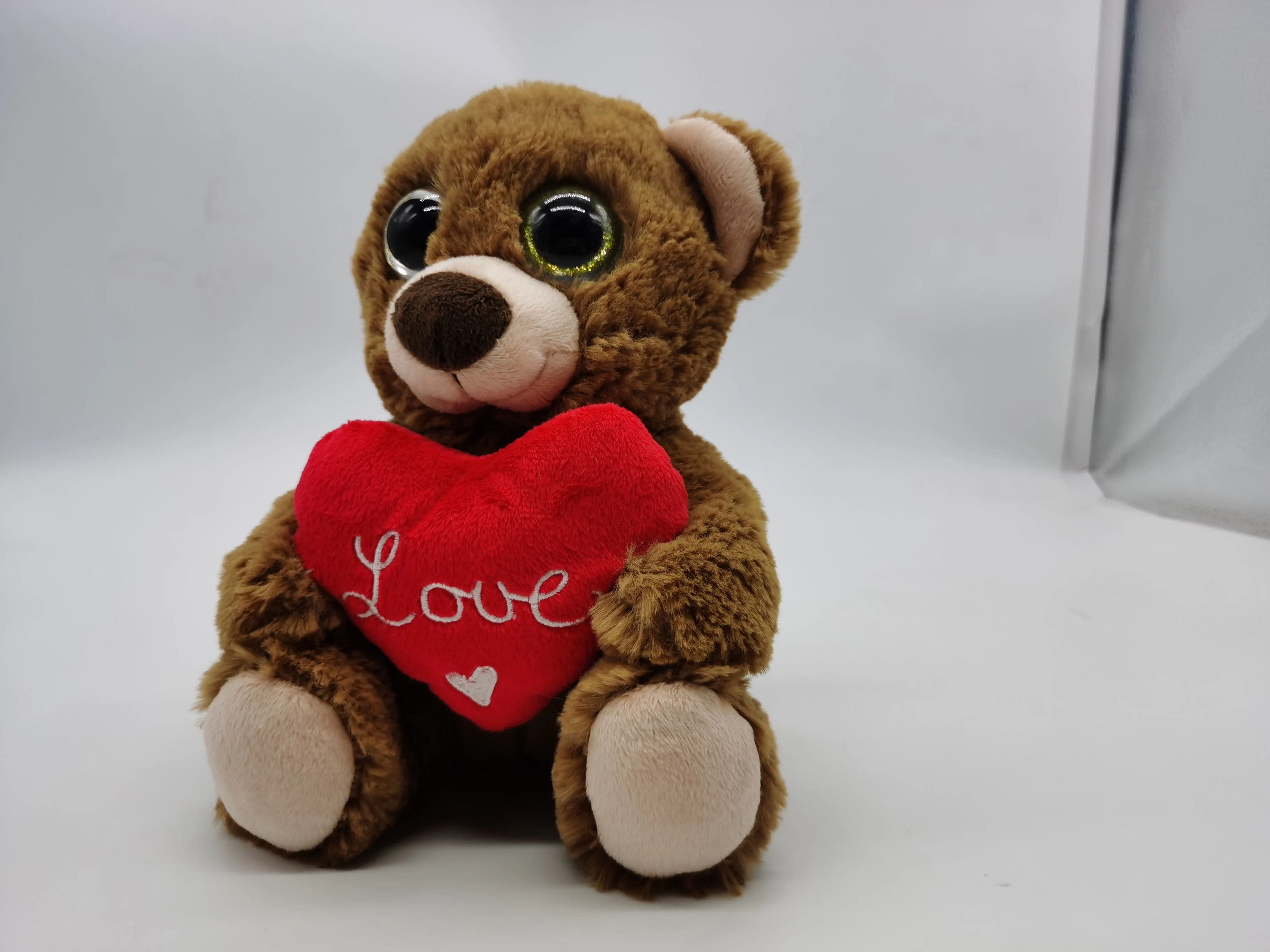 Oem Wholesale Kawaii Valentines Brown Bear with Heart Pillow Plush Stuffed Animal Toy