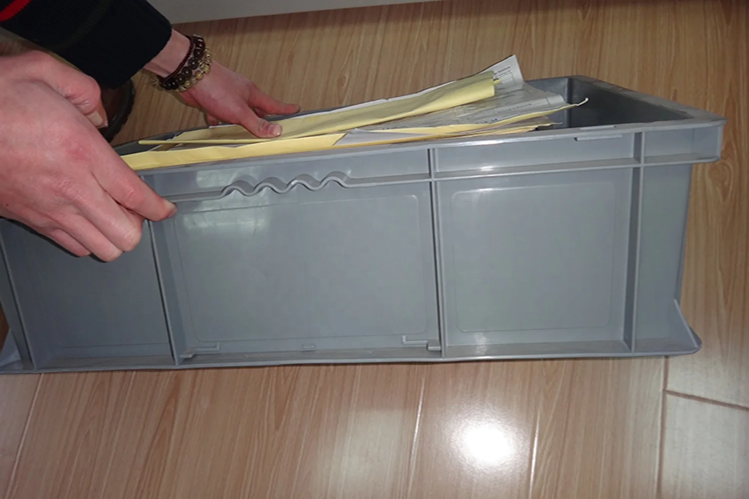 High Quality Stackable plastic storage modern design 100 % Virgin PP storage container