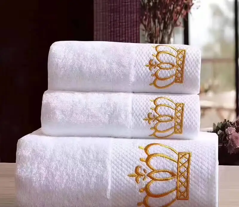 Wholesale Hotel Towels Custom colours 100% Pure Cotton Skin-Friendly  Solid Weighted Towel