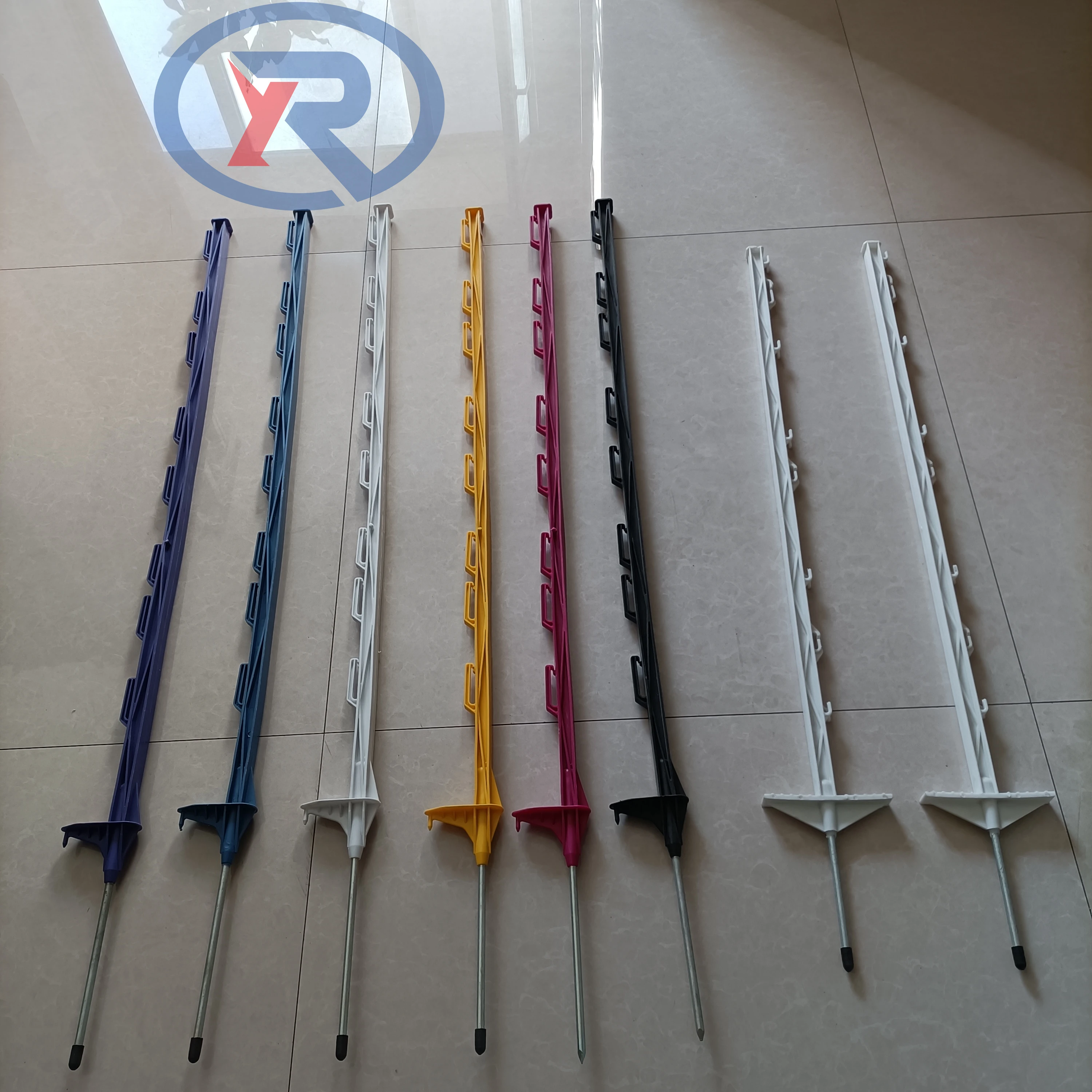 High Quality Durable Temporary electric fence posts step-in Insulation Plastic Fence Post for fence