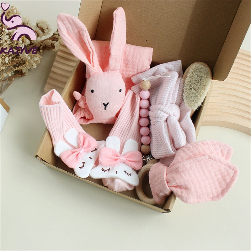 2024 New Arrival Newborn Bedding Set Baby Swaddle Gift Box with Shower Receiving Muslin and Bamboo Cotton Blanket