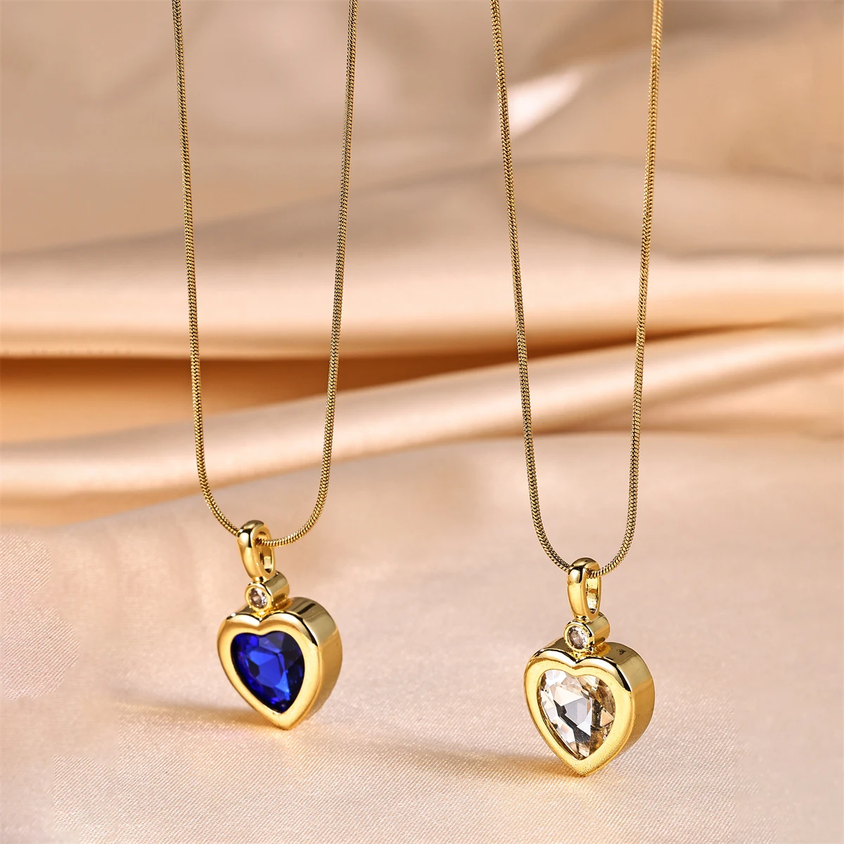 Dainty Stainless Steel Gold Plated Crystal Heart Charms Necklace Waterproof Heart Pendant Fashion Jewelry Necklaces For Women