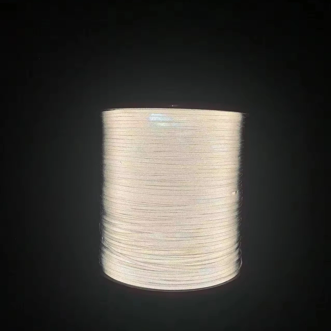 Alsafety Custom 1mm High Visibility Silver Reflective Knitting Yarn For Clothing