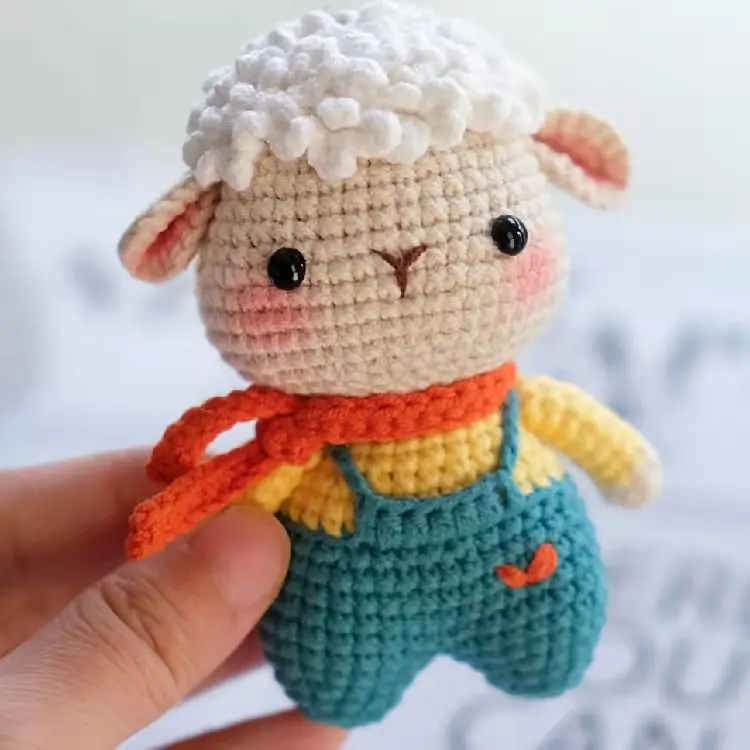 Knitted Cartoon Lovely and Cute Handmade Crochet Cats for Kids Toys