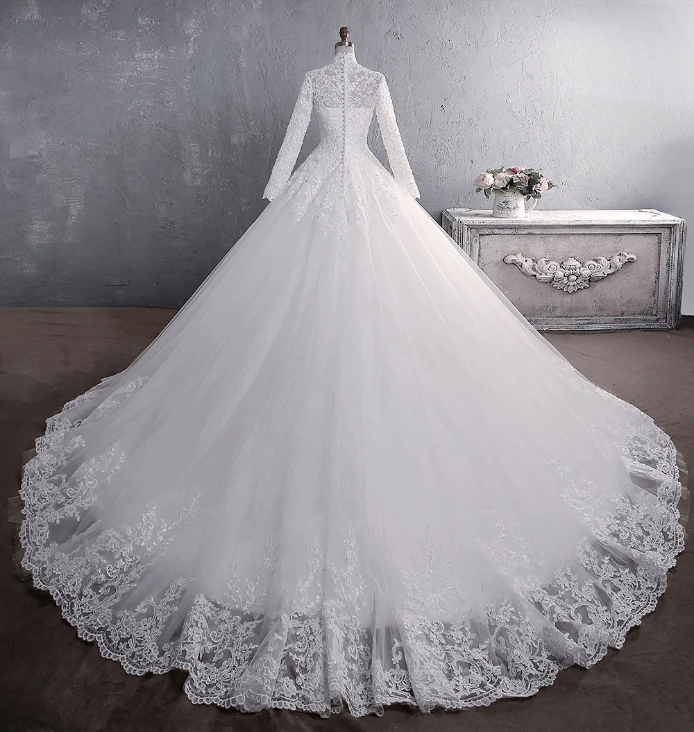 2111 Classic Lace Up Women Muslim Long Sleeve Dresses Vintage Wedding Ball Gown Elegant Wedding Dresses 2021