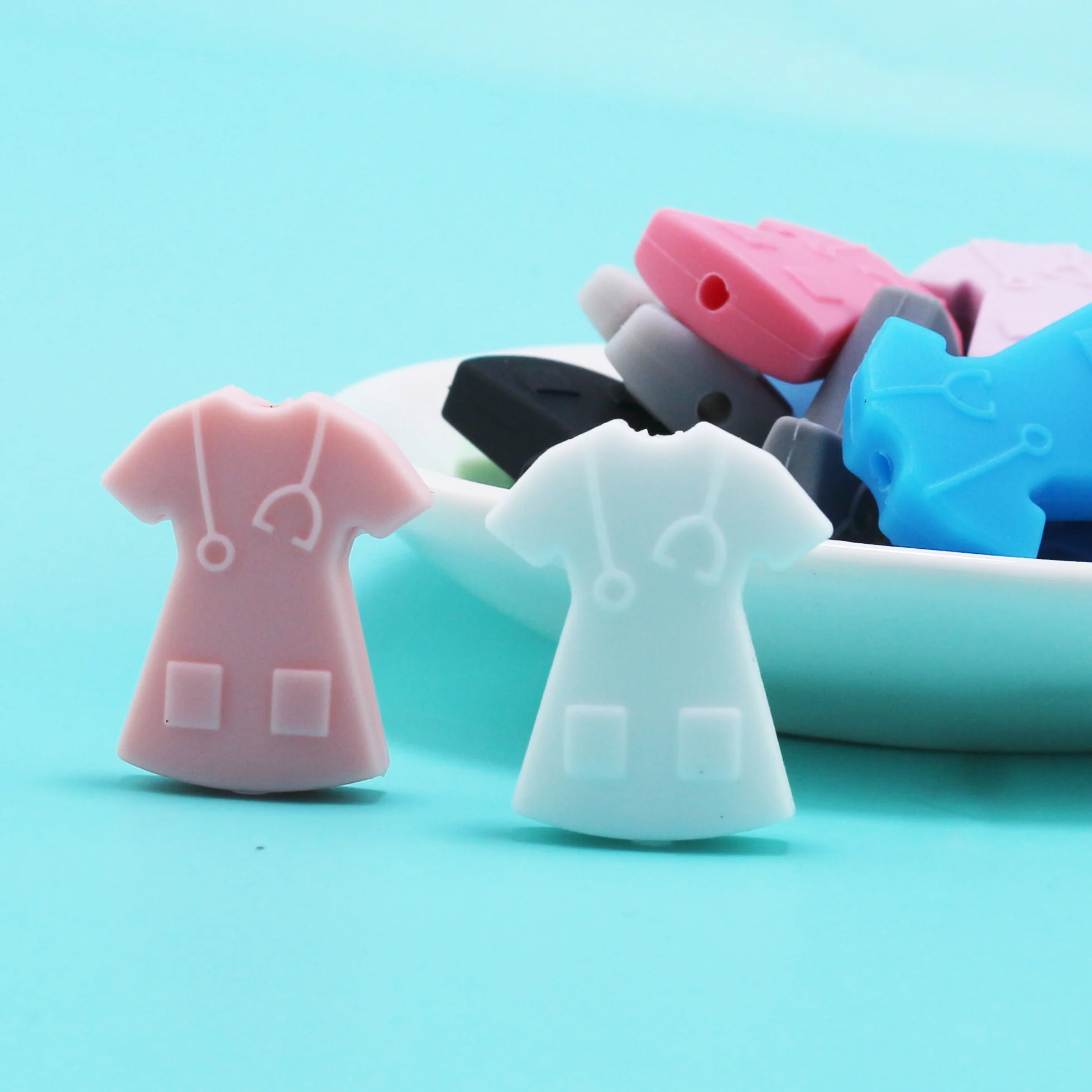 2024 New Customized Design Pen Beaded Nurse Scrub Focal Silicone Beads Character Doctor DR T-shirt Design