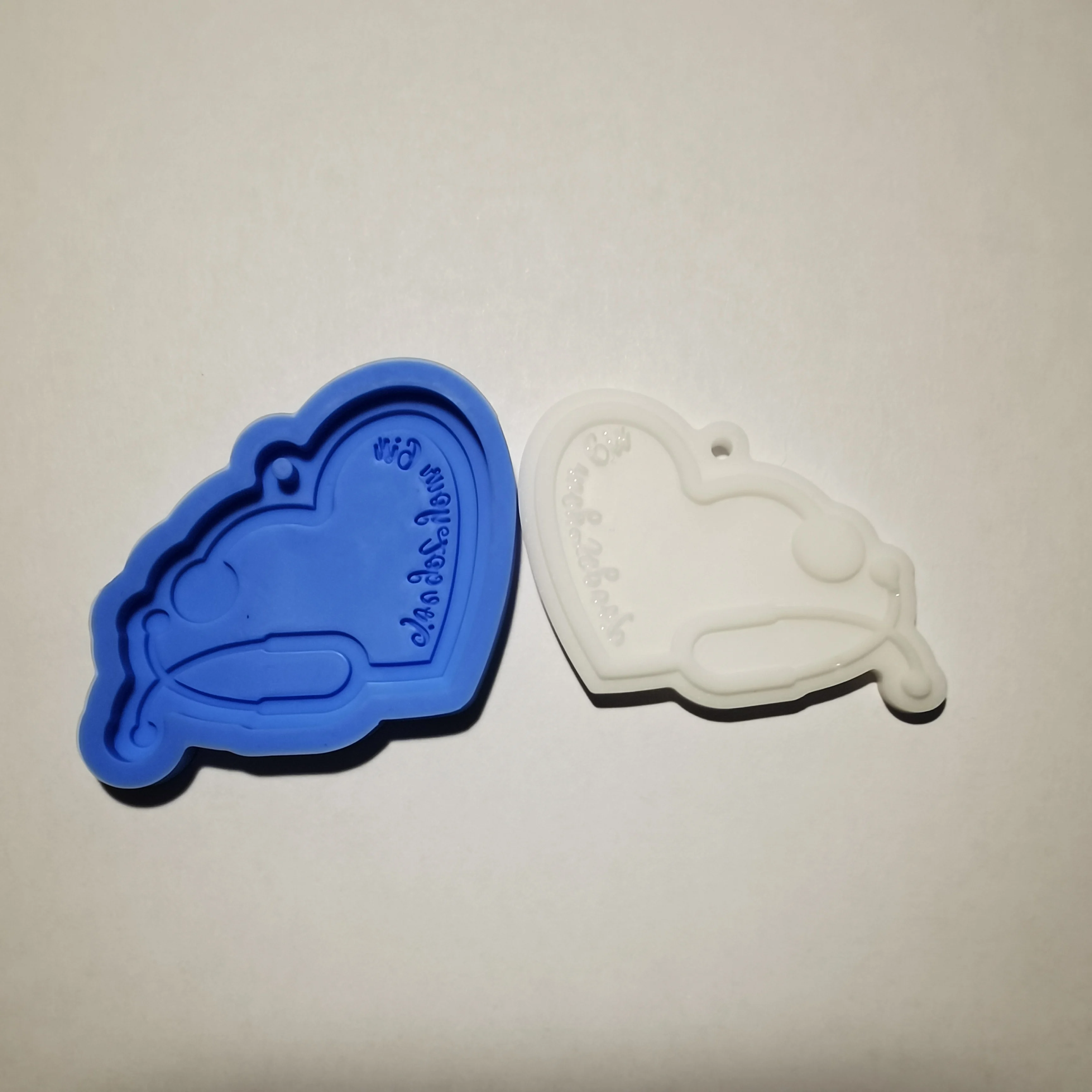 New Design Nurse Outfit Resin Silicone Keychain Mold For Epoxy