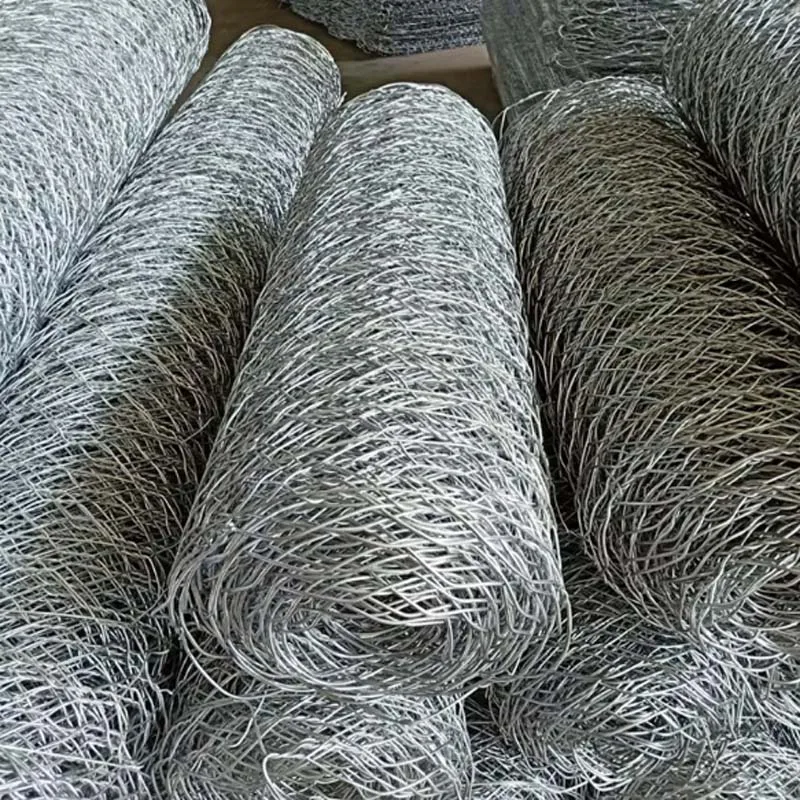 Metal Netting Galvanized Hexagonal twisted wire mesh fence for cattle sheep household breeding chicken duck isolation Farm fence