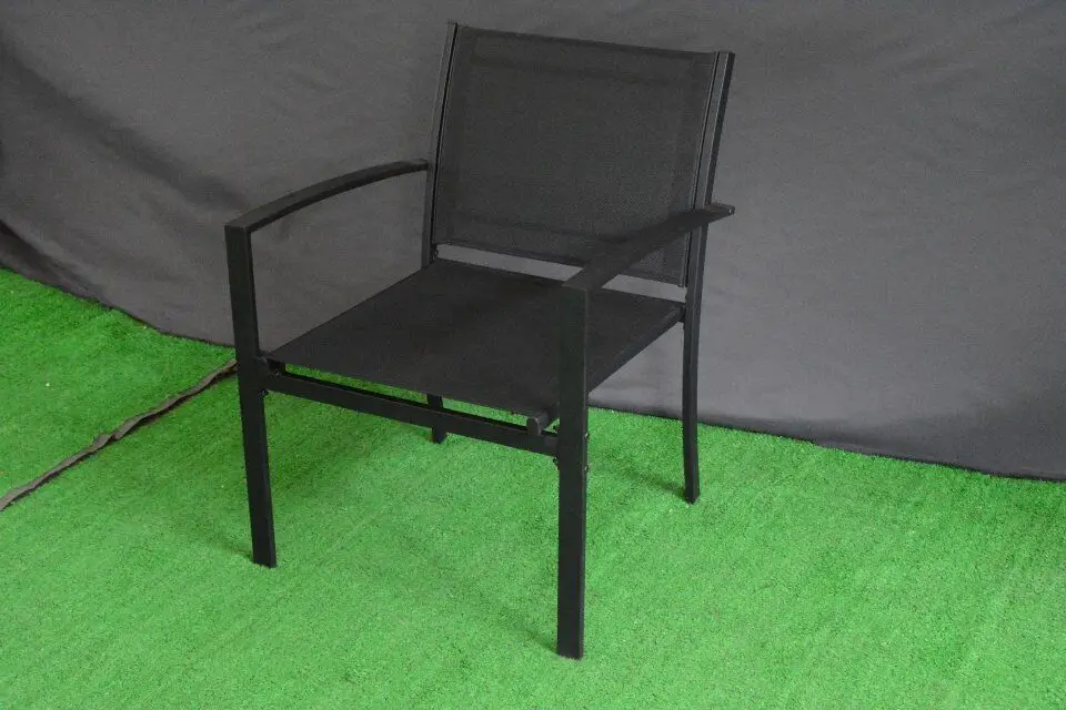 Hot Selling Popular 4 pcs. table and chairs steel powder coated outdoor metal garden furniture set plastic wood
