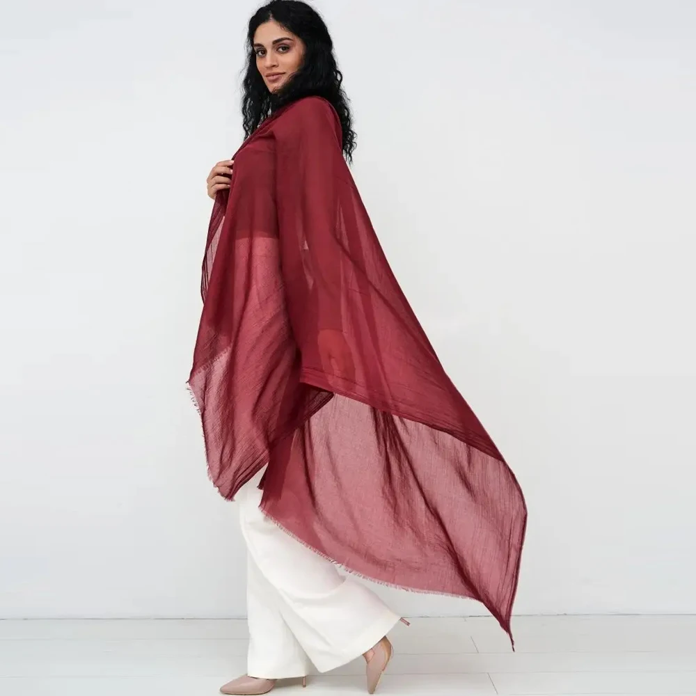 High quality solid color soft and comfortable pleated cotton hijab shawl daily use with sunscreen and breathable ladies scarf