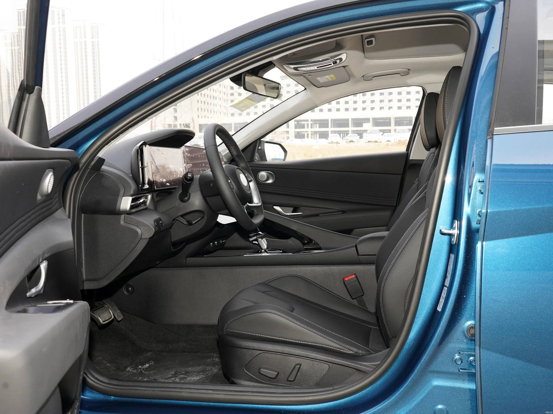 Hyundai motor Sedan New Hundai China Gas/Petrol Made in China Auto Car Parts for Hyundai Elantra cars sale