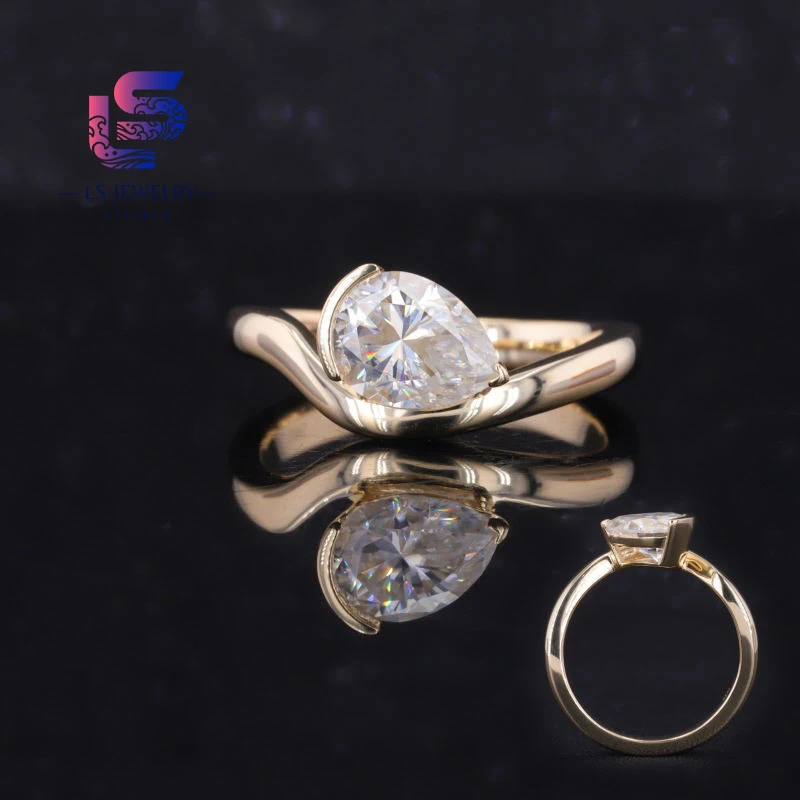 Custom Jewelry 9k Solid Yellow Gold With Pear Cut Curved Moissanite Engagement Rings