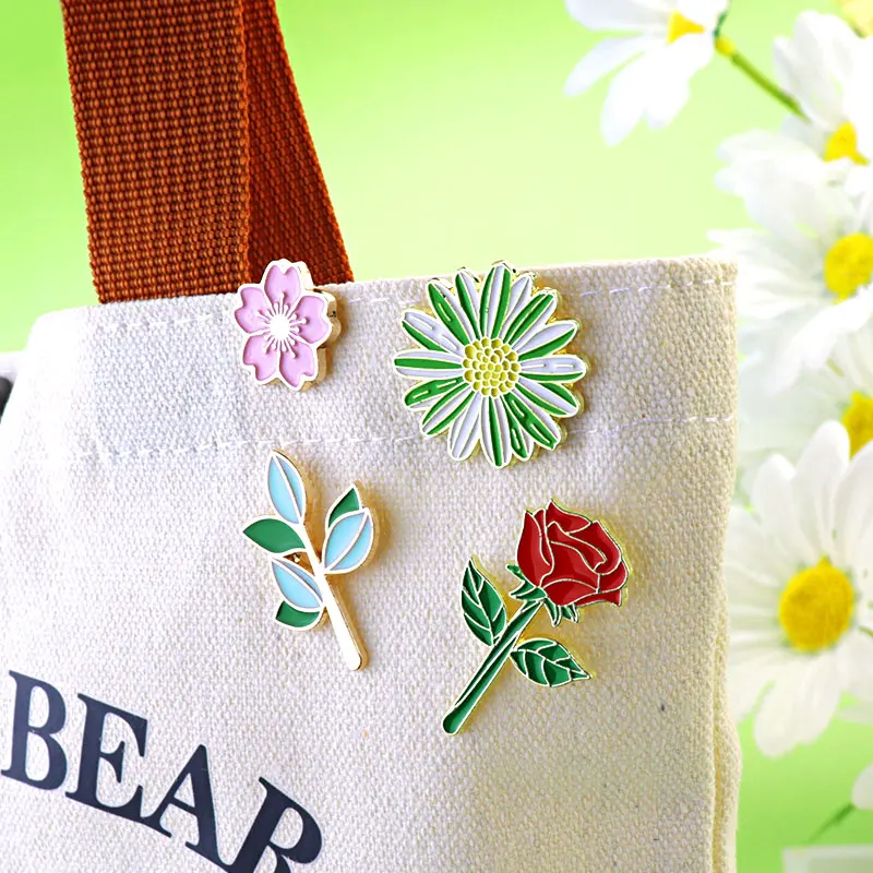 Romantic Red Rose Enamel Pins Flowers Brooches Lapel Backpack Badges Floral Plant Jewelry Lover Mothers Day Gift for Lover