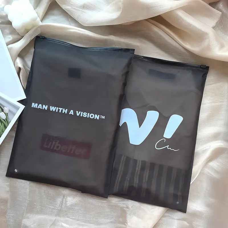 Zipper Bag Zipper Packaging Bags Hot Selling Eco Friendly Zipper Resealable Clothes Packaging Frosted Plastic Ziplock Bag