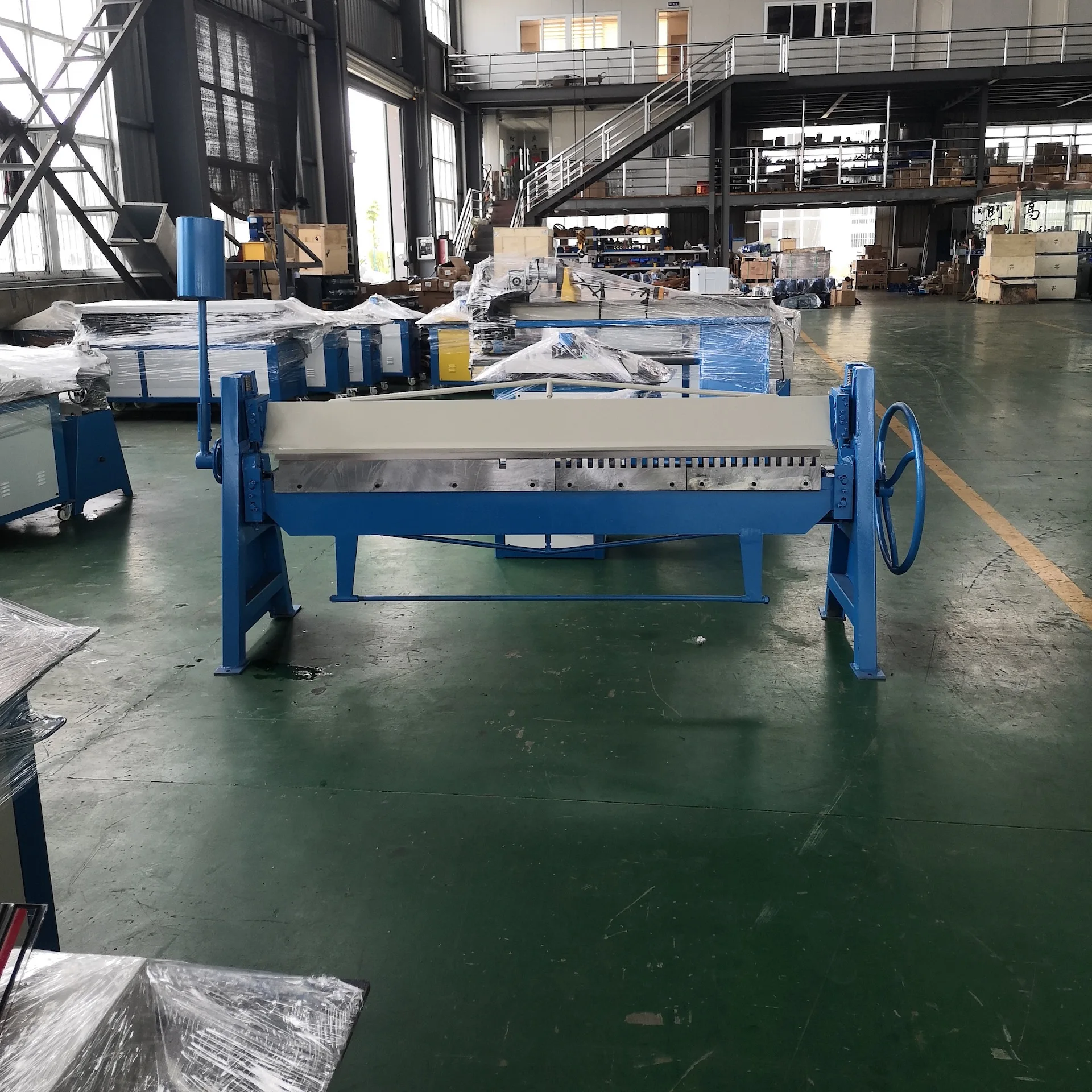 Iron Plate Hand Operation Sheet Metal Folding Machine Metal Plate Manual Bending Machine