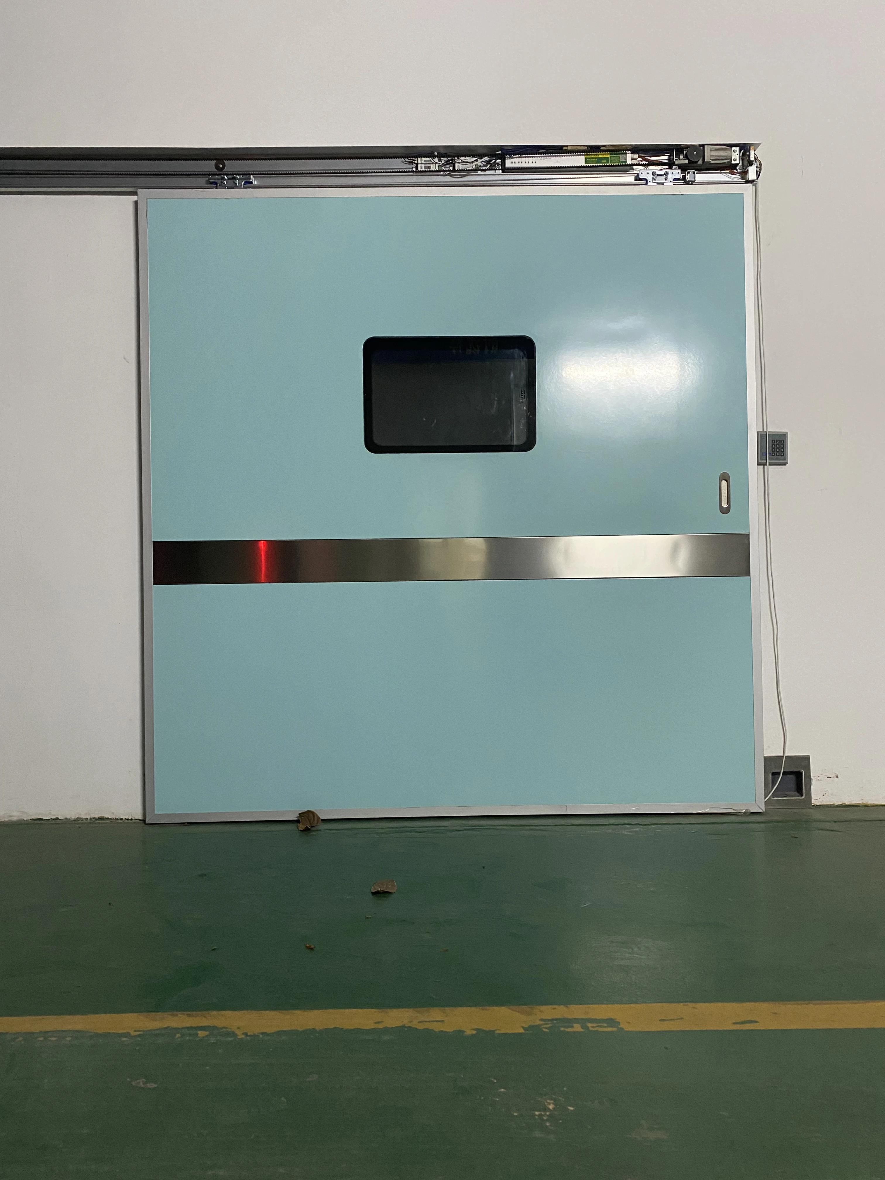 Contemporary Steel Aluminum Sliding Door for Hospital Laboratory & Operating Room Side Opening with Clean Glass Finished Surface