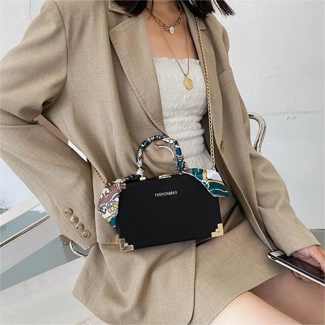 ZX-YL0185 Fashion Pu Leather Crossbody Bags 2022 Crossbody Bag Women Silk Scarf Chain Handbags For Women