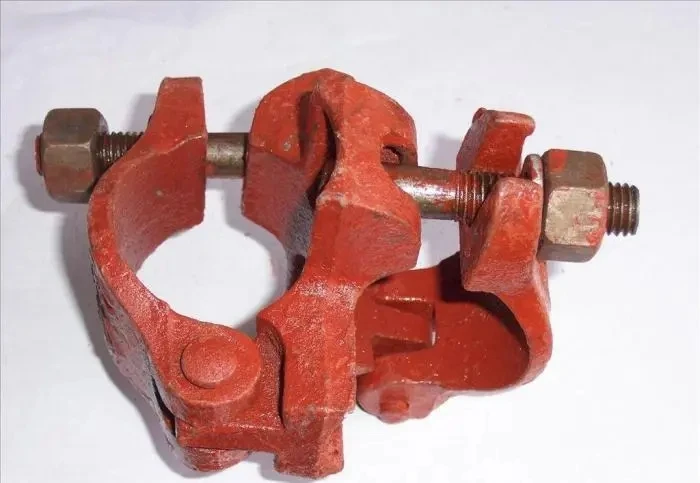 Scaffold accessories fasteners rotating fixtures pipe clamps and connectors