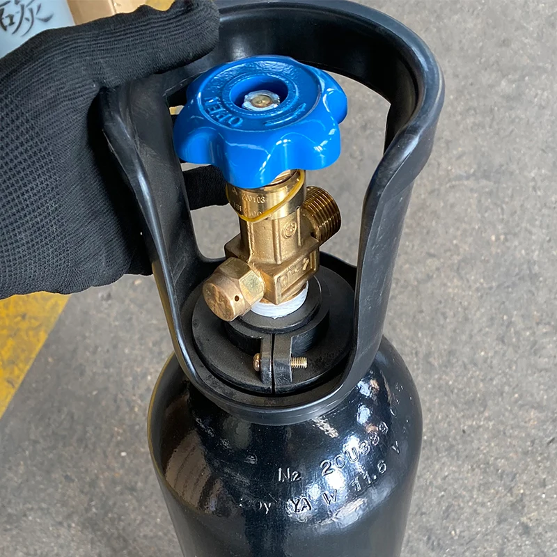 2021 Hot sale 9L/10L Storing Liquefied Gas Oxygen/CO2 Storing Gas Cylinder Gas Tank For Mountaineering