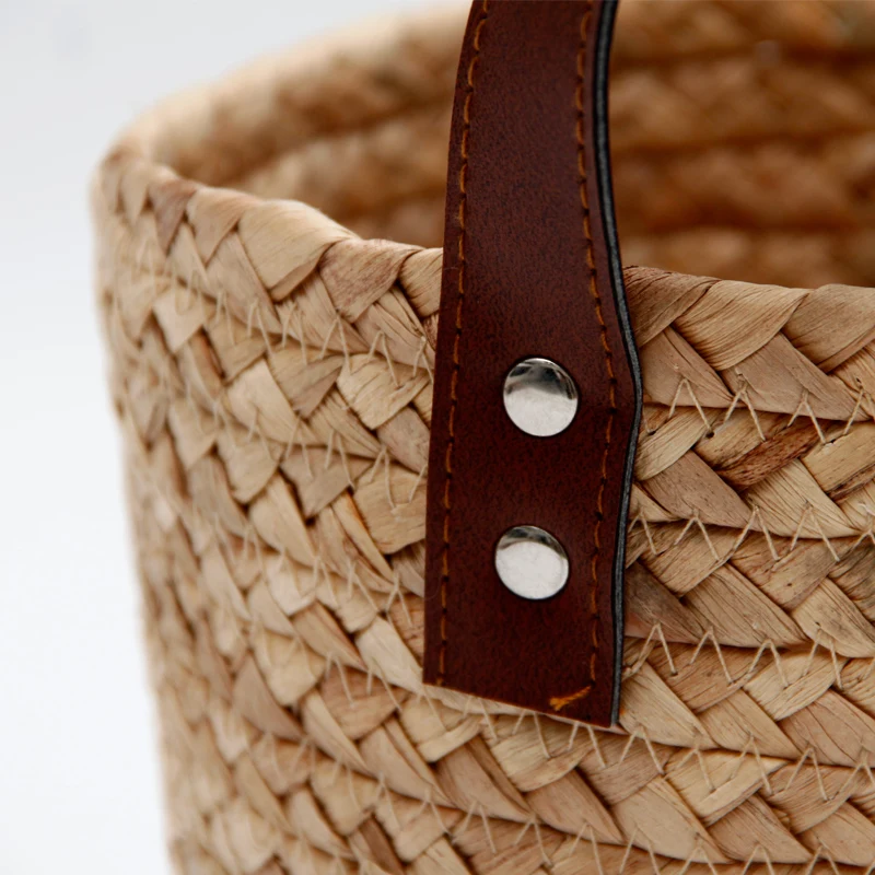 Woven Gourd Grass Braid Round Storage Basket with Leather Handle for Kitchen Vegetable