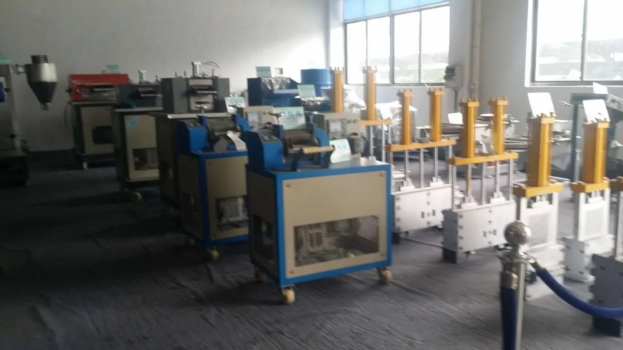 Jiangsu REDSTAR Machinery plastic granules cutter/plastic pellets cutter