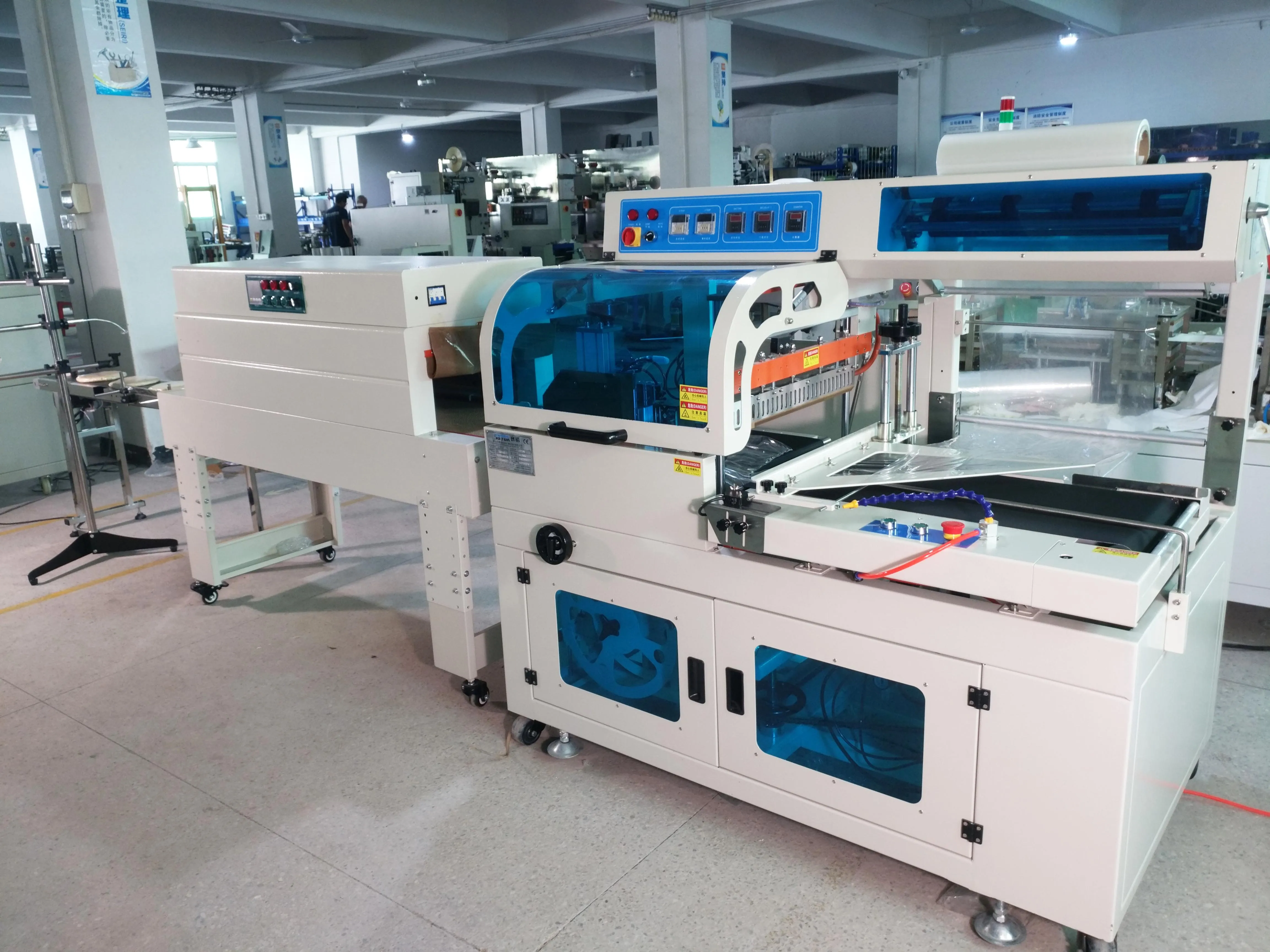Heat shrink wrapping machine for carton box automatic Kimchi bucket packaging packaging trays pof film wrapping package machines
