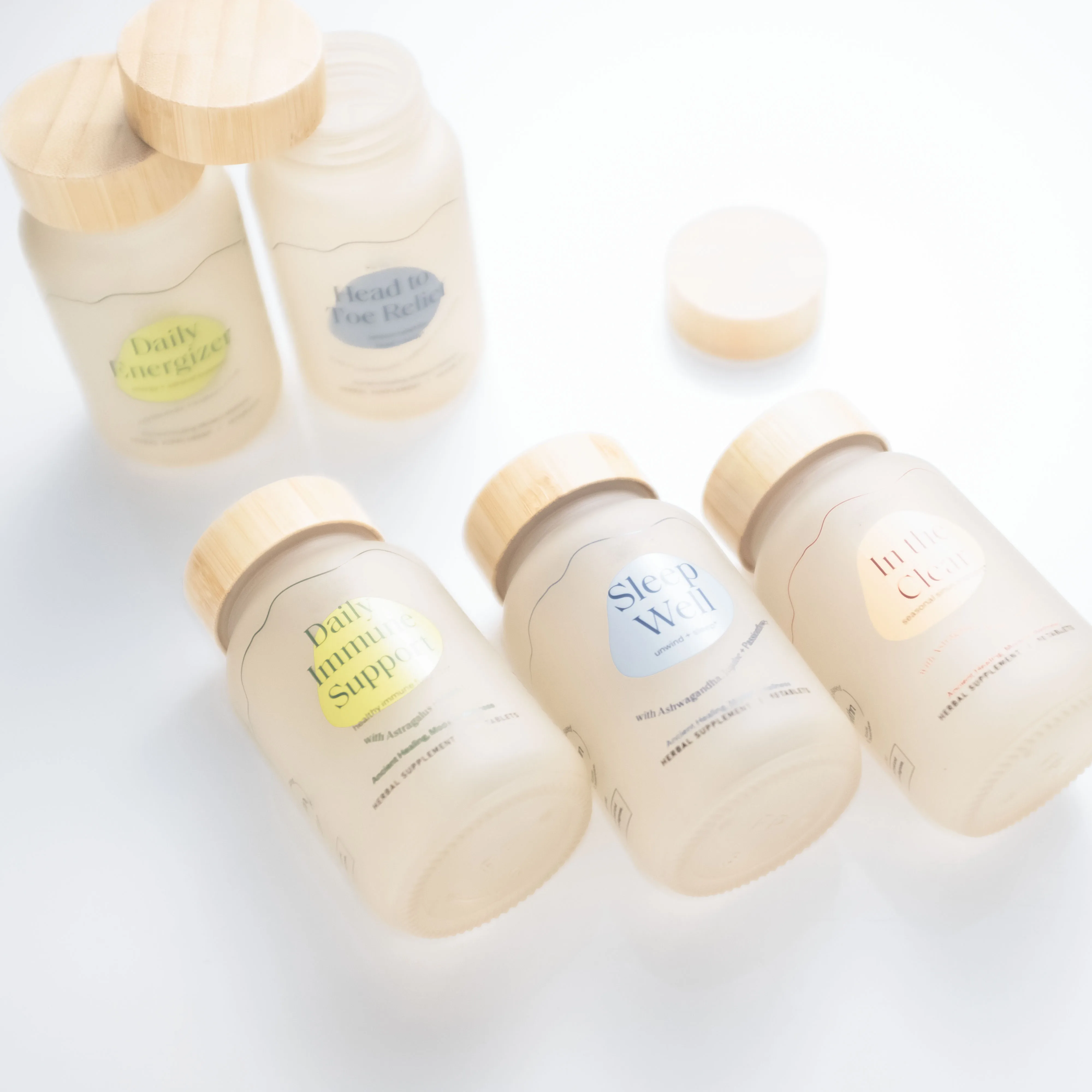 150CC 200CC Capacity Medicine Use Capsule Vitamin Pill Packing Amber Glass Bamboo Screw Lid Plastic Free Bottle for Wholesale