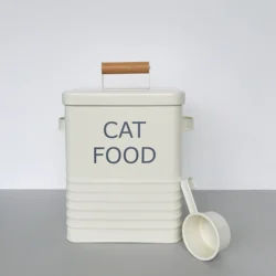 Custom Wholesale Farmhouse Metal Pet Food Treats Holder Dog Container Storage Cat Treats Tin with Scoop Pet Water Bowl