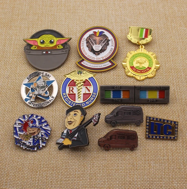 Custom Hard Enamel Silver Ecole De Ski Badge Rotatable Skiing Lapel Pin