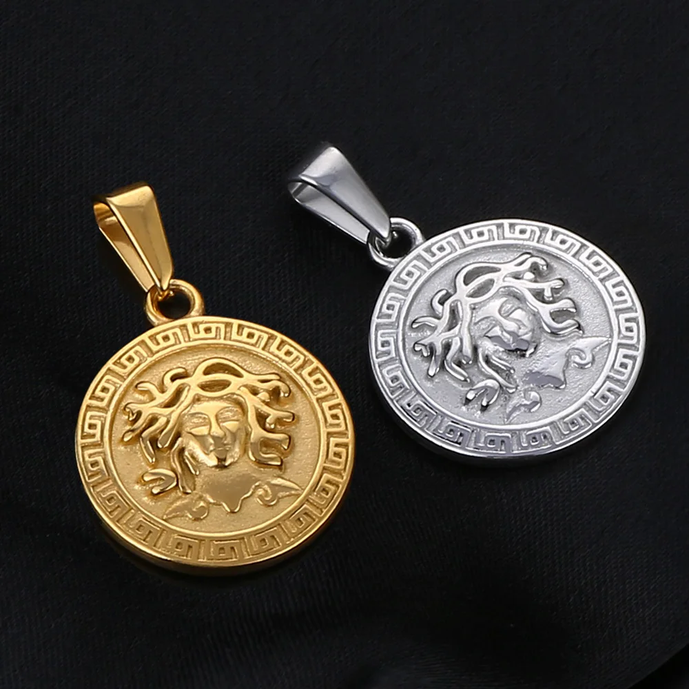 Fashion Jewelry 2023 Wholesale Women Accessories Trending Mens Travel Compass Charm Greek God Medusa Coin Pendant Uk Hot