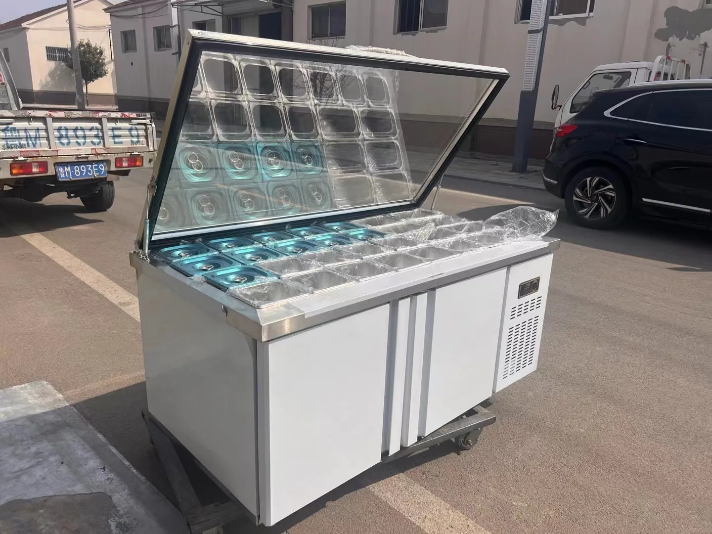 2m Stainless Steel Refrigerated Counters 10-24 Pans Counter Refrigerators Kitchen Salad 220v Compressor Cooling Chiller