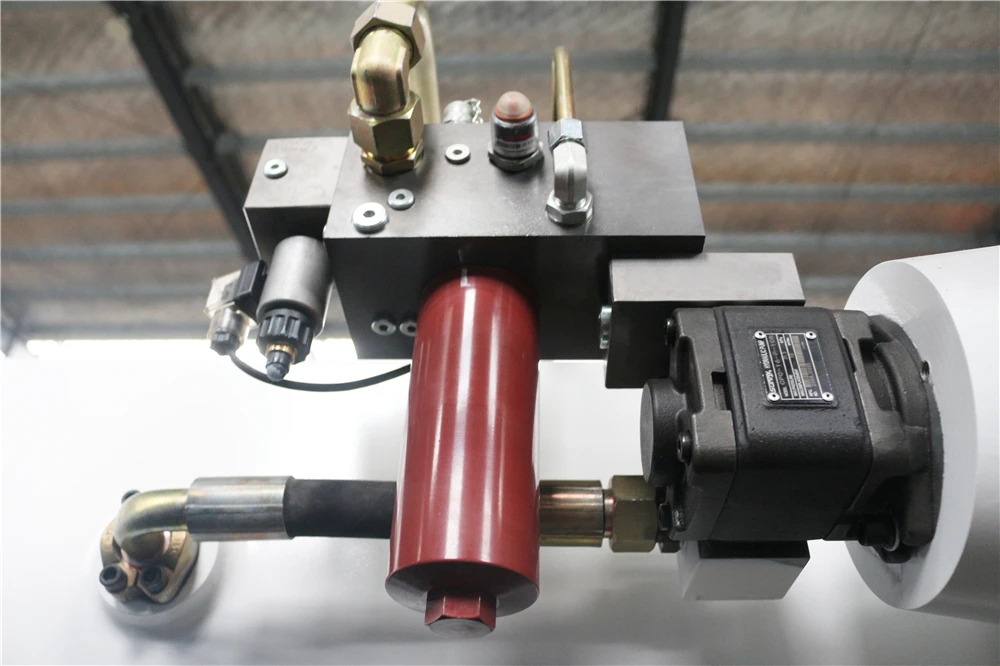 DELEM CONTROLLER CNC PRESS BRAKE MACHINE FOR BOX BENDING