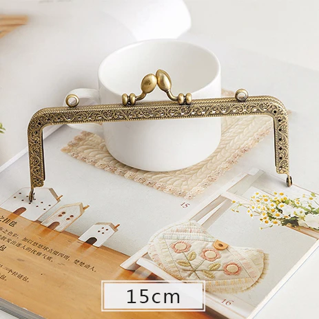 Antique Bronze Frame Handle Kiss Clasp Clutch Custom Metal Purse Clip Clasp Bag Frames