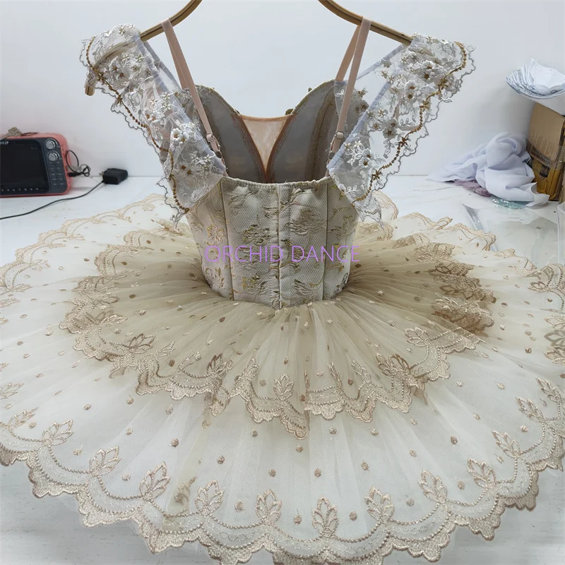 High Quality Unique Design Custom Size 12 Layers Performance Wear Adult Girls Beige Professional Ballet Tutus