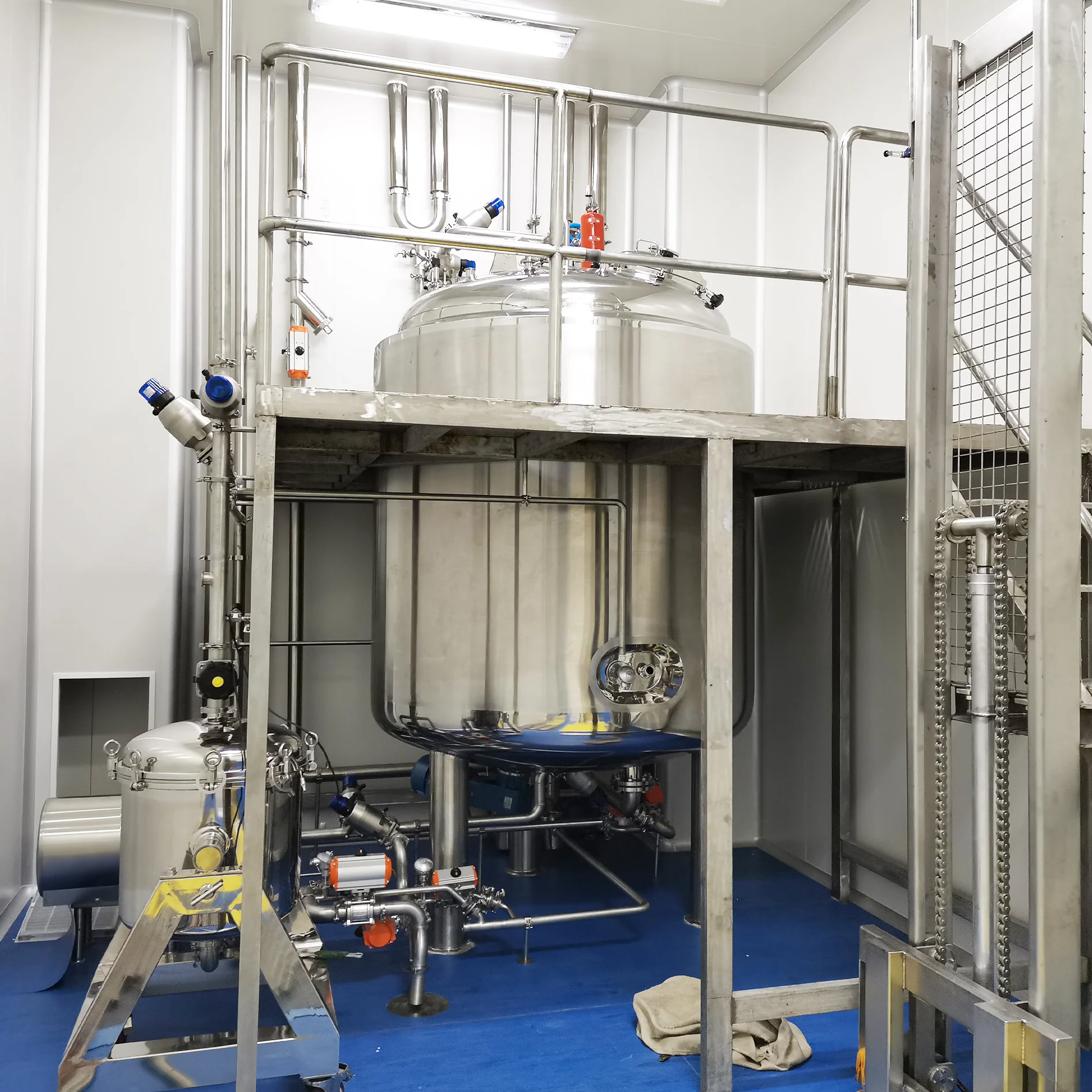 Pharmaceutical tank vessel,pharmaceutical mixing tank,high pressure mixing vessel