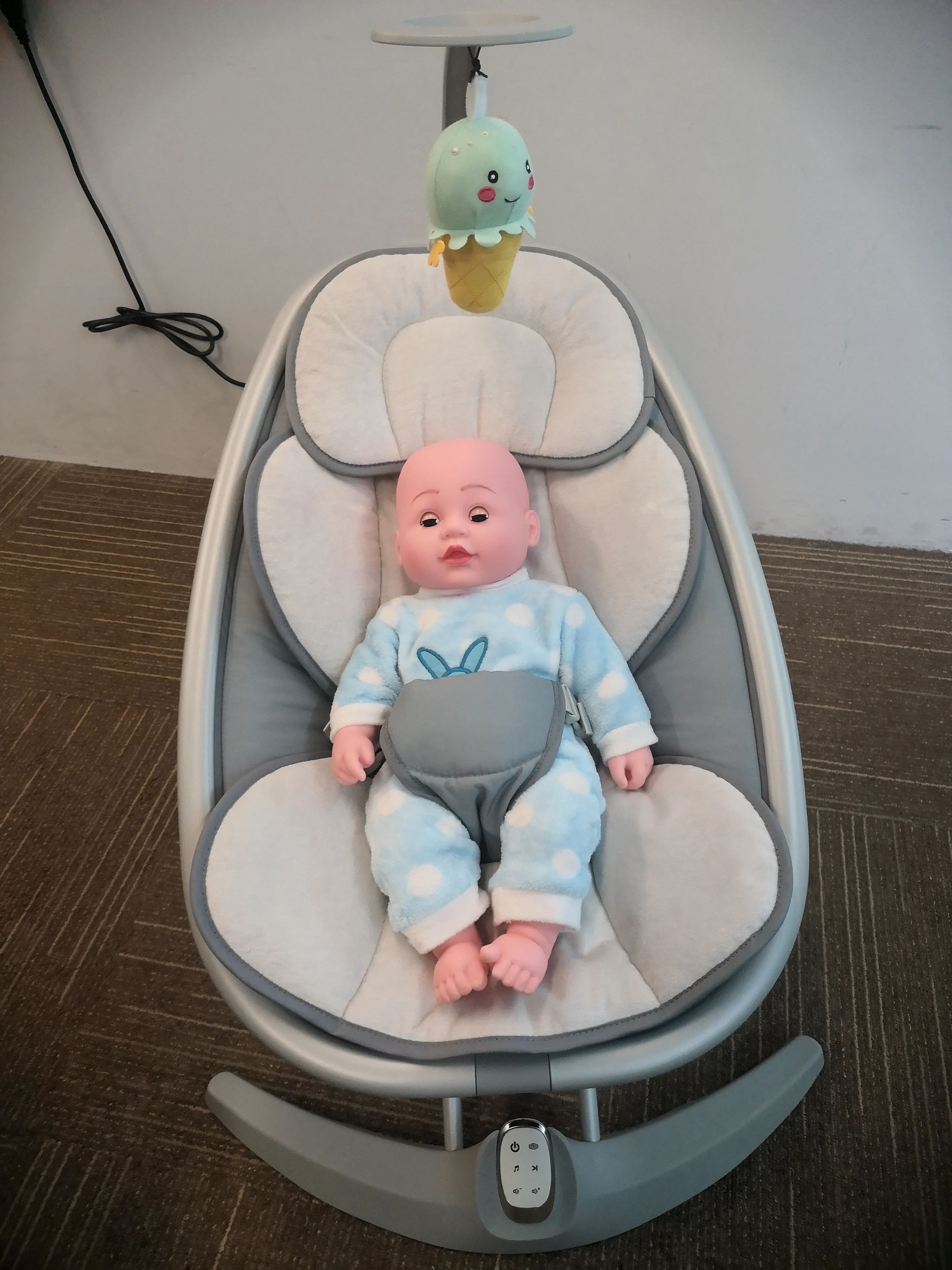 Stable structure infant dining cradle sleeping ingenuity musical automatic electric rocking baby swing chair