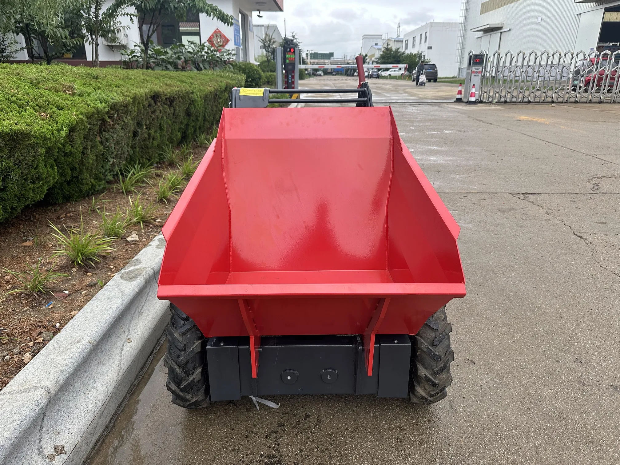 China Small wheel mini gasoline dump truck manual hydraulic tipper mini dump truck for sale