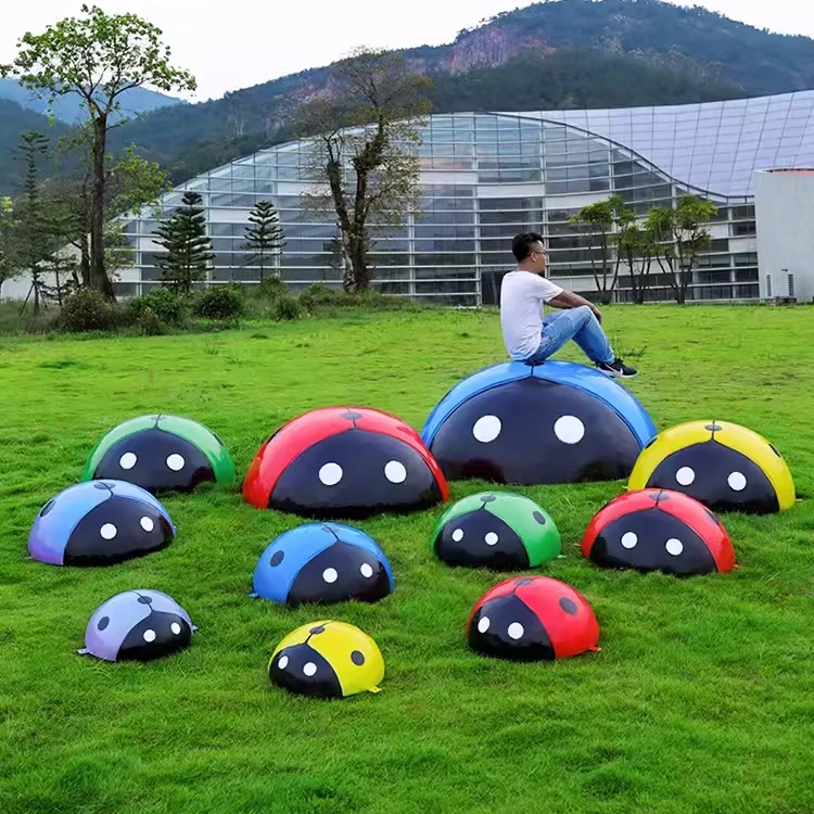 F011 Simulation seven star ladybug fiberglass sculpture outdoor animal kindergarten decorations large ornaments