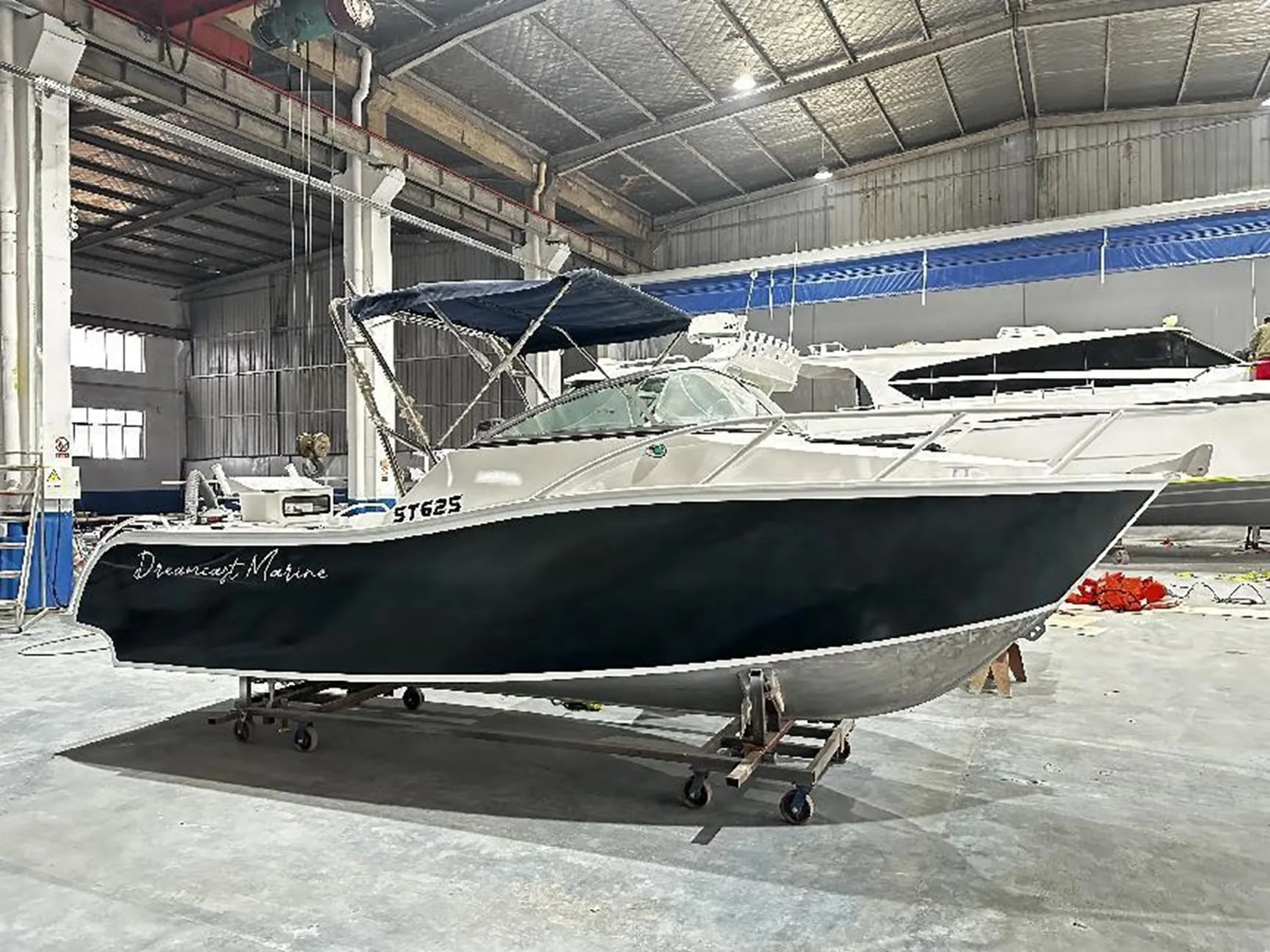 Factory Direct Sales Customizable 6.25m Aluminum Sports Yacht with Cabin Luxury Fishing Boat Outboard Engine Optional Trailer