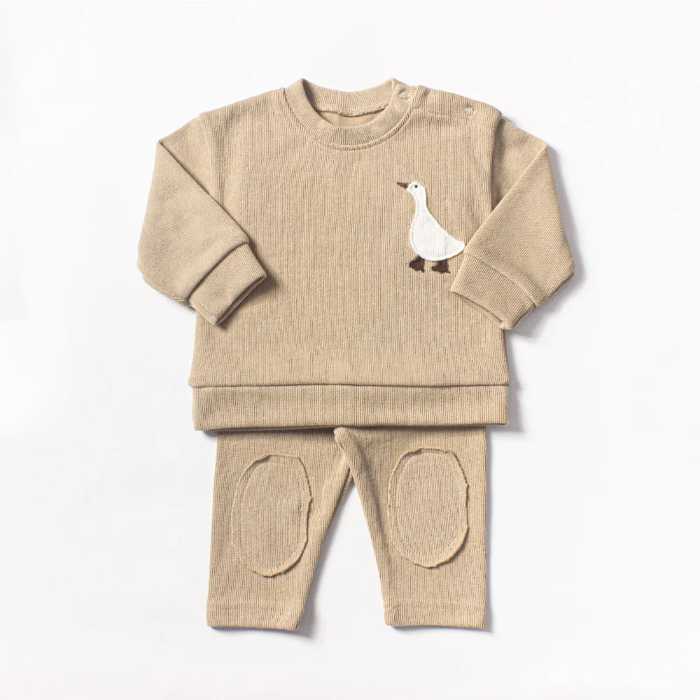 Boys Sweater Suit Beige Colored Wool Material Bear Goose Embroidery Baby Clothes Two-Piece Set Baby Boy Clothes 0-3 Months